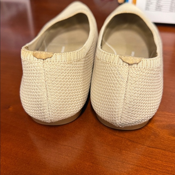 Vivaia Flat Pro Beige Size 9 (eu 40) - great for wide - Picture 4 of 5